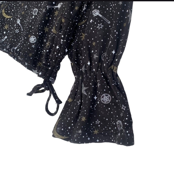 Pretty Guardian Sailor Moon Tops - Pretty Guardian Sailor Moon Meets GU Cropped Sweatshirt.